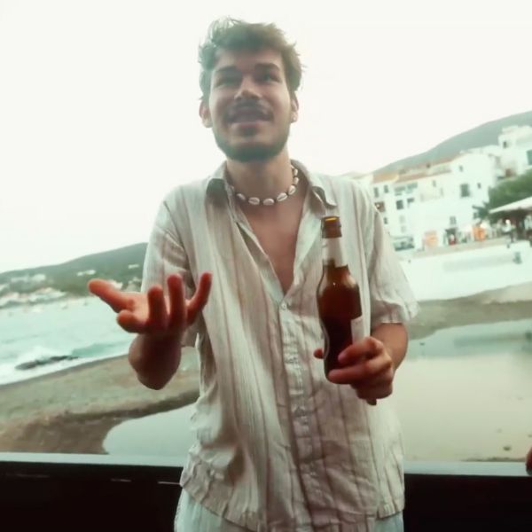 Bottom's Up by Tobias Dostal