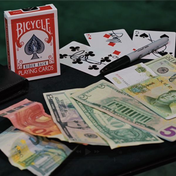 DIVISA by Adrian Vega