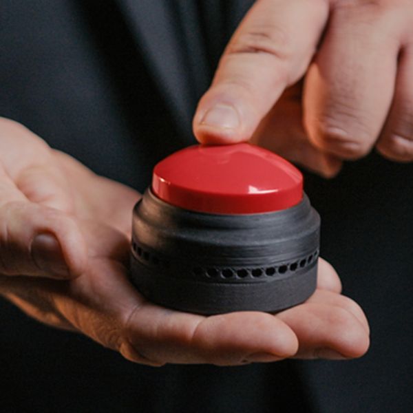 João Miranda Magic presents The Button by Chris James