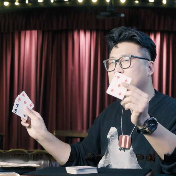 The Right Bill by Wang Zhe & Bacon Magic