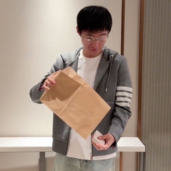 Ultimate Invisible Deck by Sway Liu and JT Magic